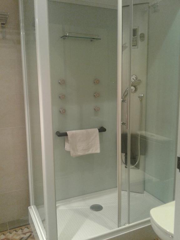 Brustar Sagrada Familia Hotell Barcelona Rum bild