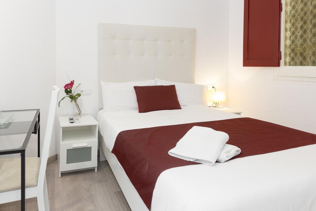 Brustar Sagrada Familia Hotell Barcelona Exteriör bild